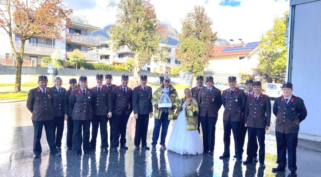 Unser langjähriges Mitglied Christopher Saurwein heiratet seine Simona am 22.10.2022