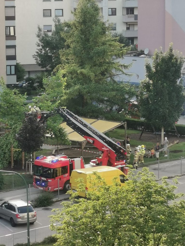 Juli 21 Aufräumarbeiten nach Unwetter am 18.07.2023 01