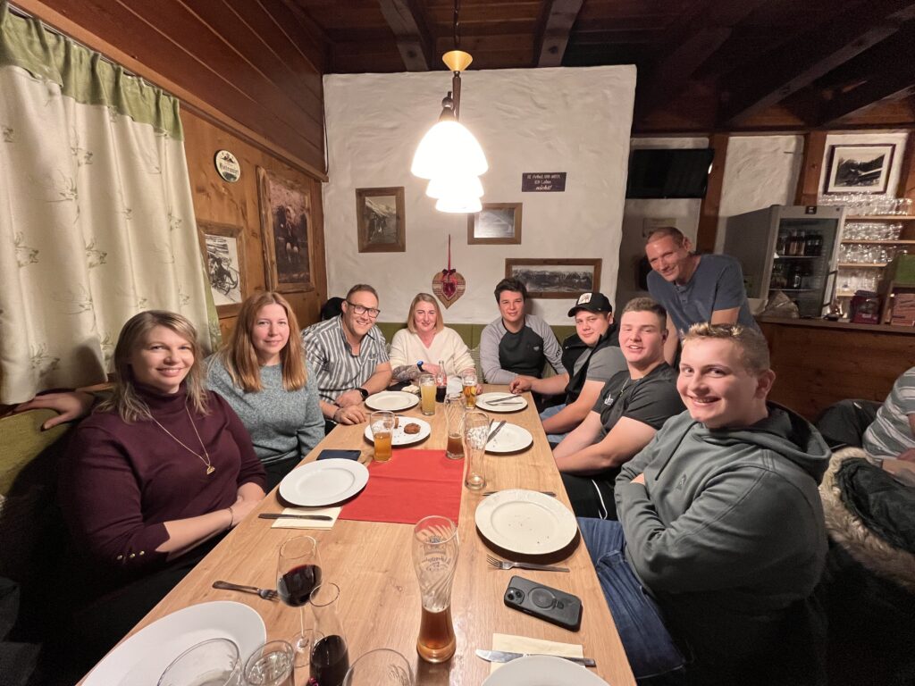 20251108_180259660_iOS