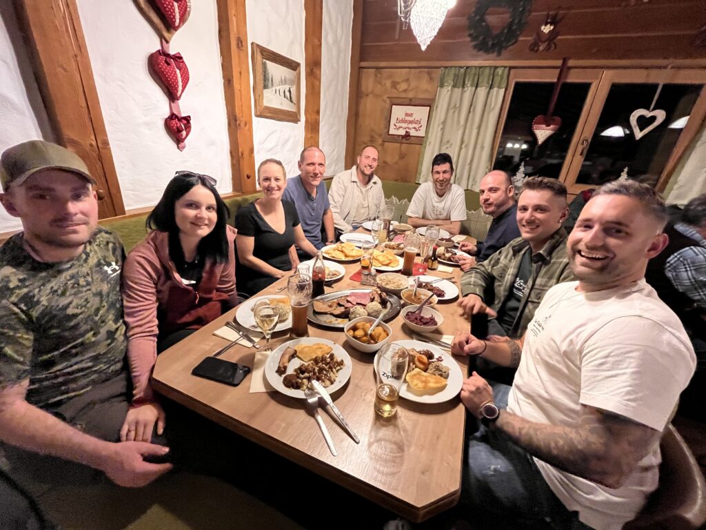 20251108_180518516_iOS